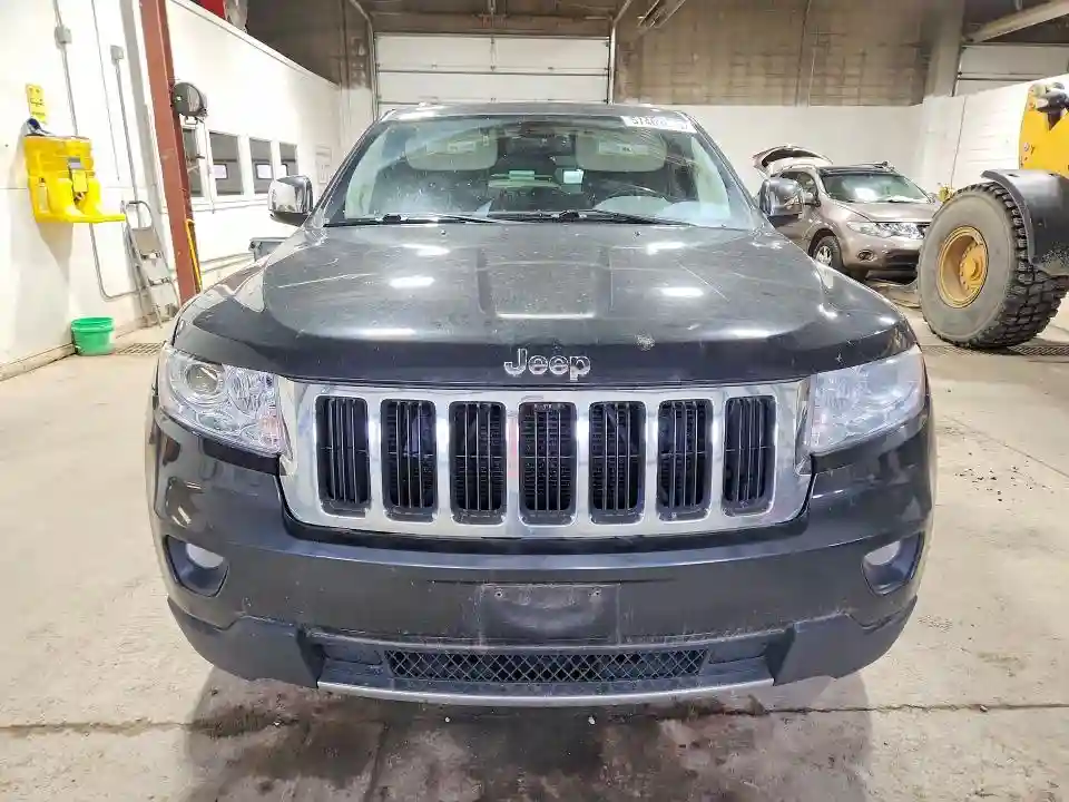 1J4RR5GG1BC631719 2011 JEEP CHEROKEE-4