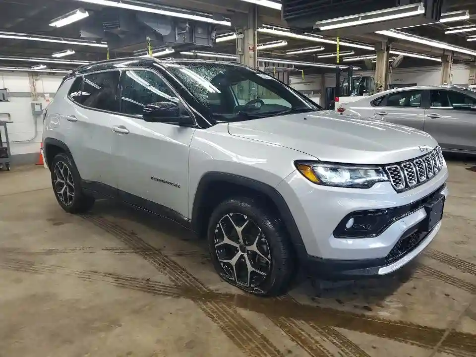 3C4NJDCN8ST556869 2025 JEEP COMPASS-3