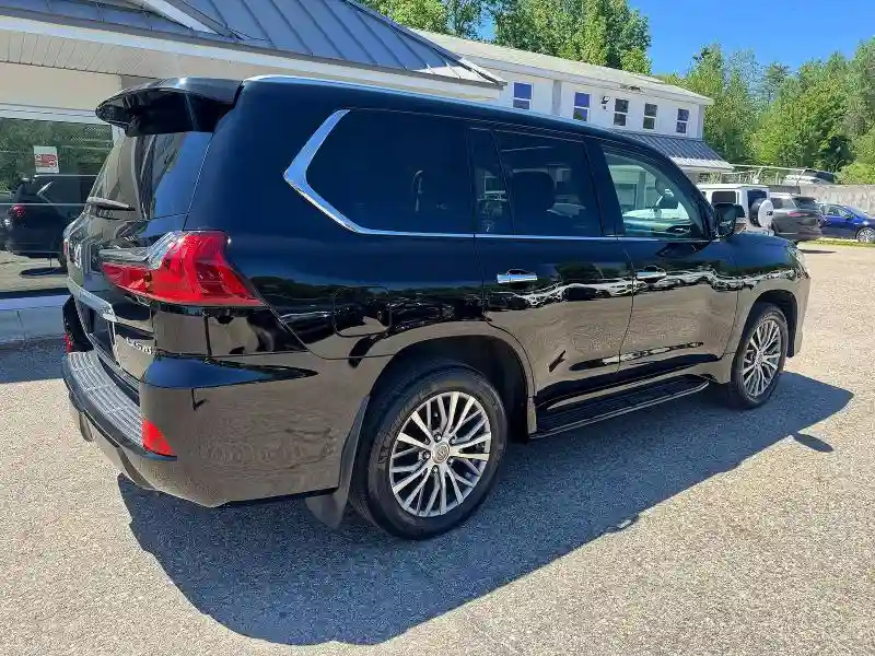 JTJHY7AX3J4266006 2018 LEXUS LX570-3