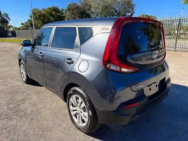 KNDJ23AU7L7011770 2020 KIA SOUL-1