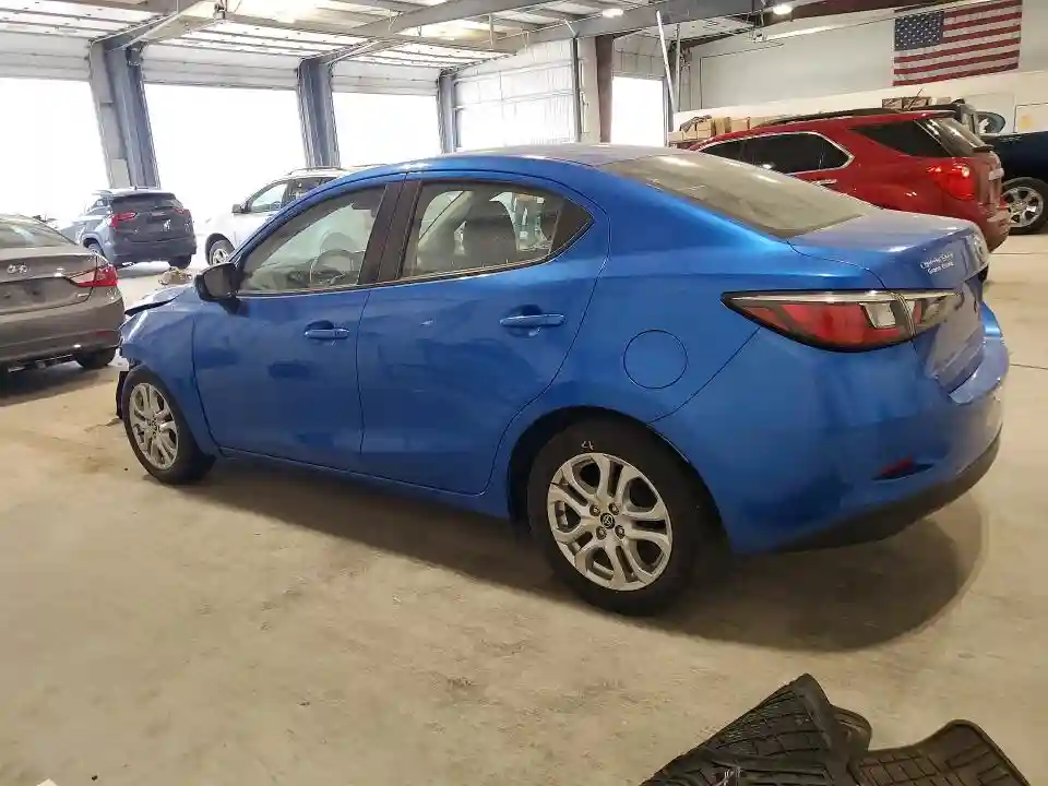 3MYDLBYV1HY185392 2017 TOYOTA YARIS-1