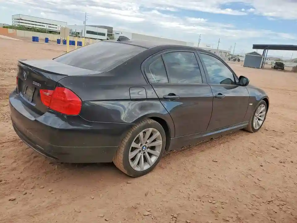 WBAPK5G59BNN24581 2011 BMW 3 SERIES-2