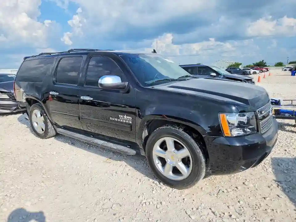 1GNSCHE06DR377321 2013 CHEVROLET SUBURBAN-3