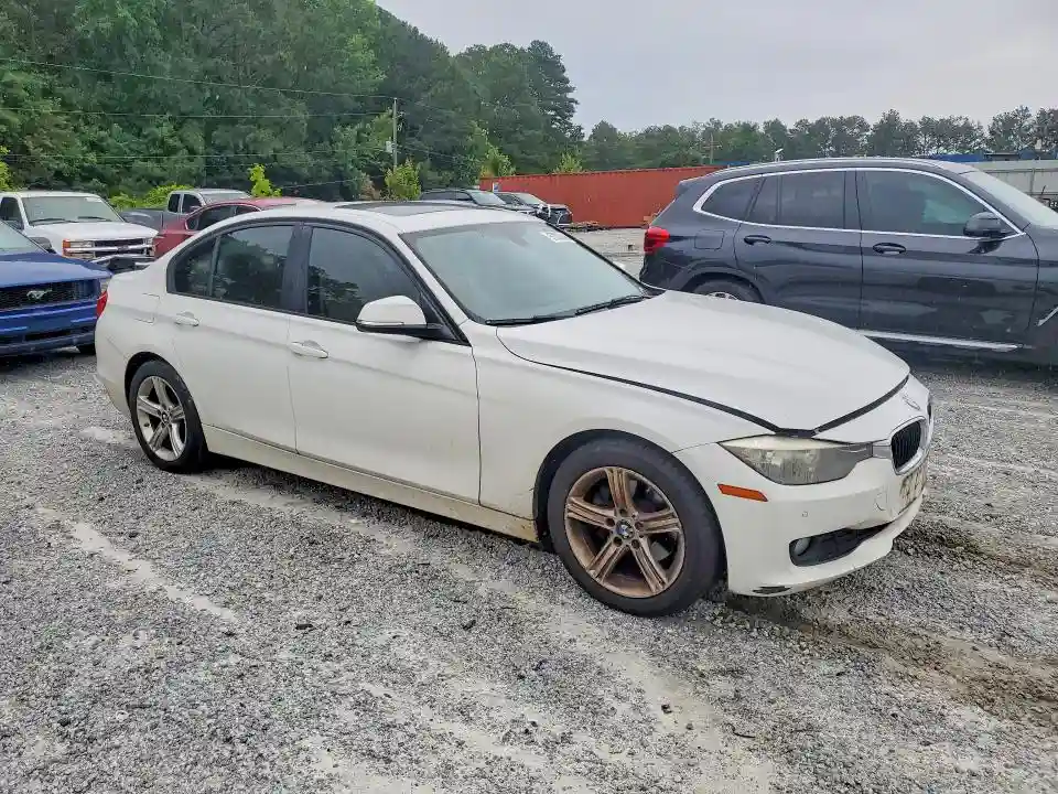 WBA3D3C50EK156994 2014 BMW 3 SERIES-3