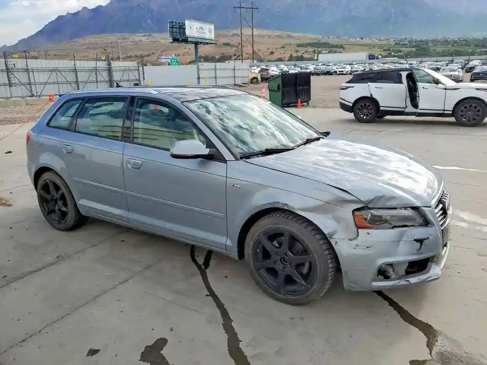 WAUKJBFM6BA124313 2011 AUDI A3-3