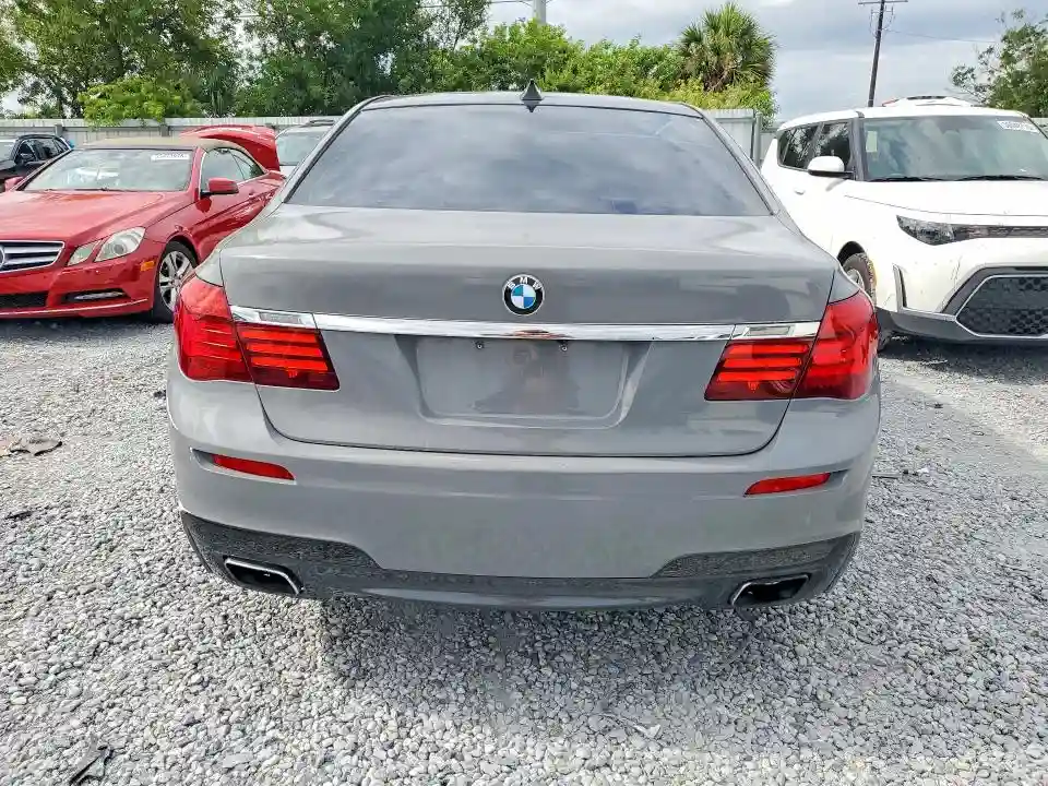 WBAYE4C57FD139009 2015 BMW 7 SERIES-5