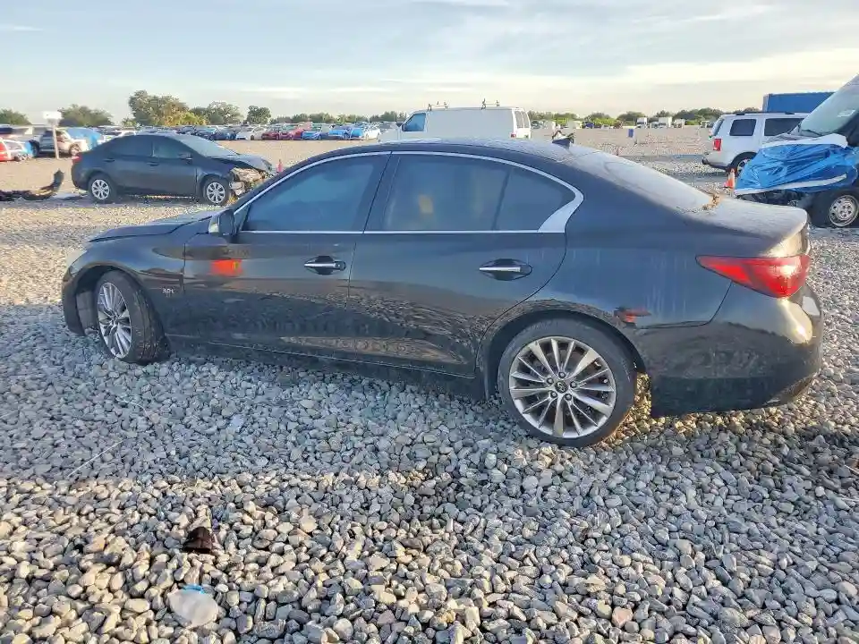 JN1EV7AP6JM363119 2018 INFINITI Q50-1