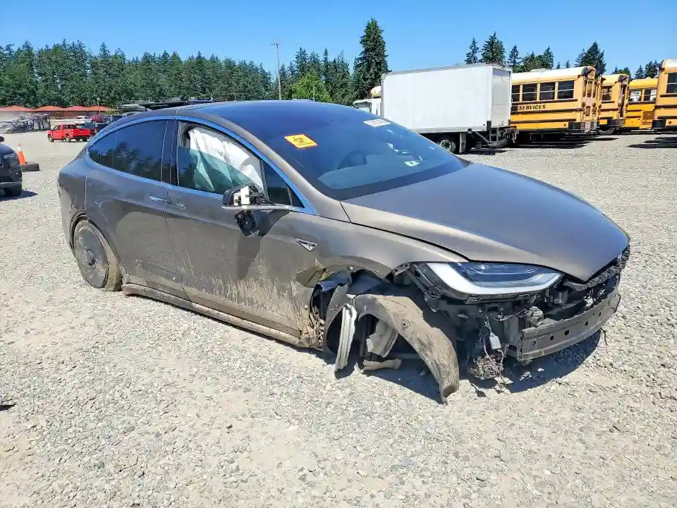 5YJXCAE48GF000461 2016 TESLA MODEL X-3