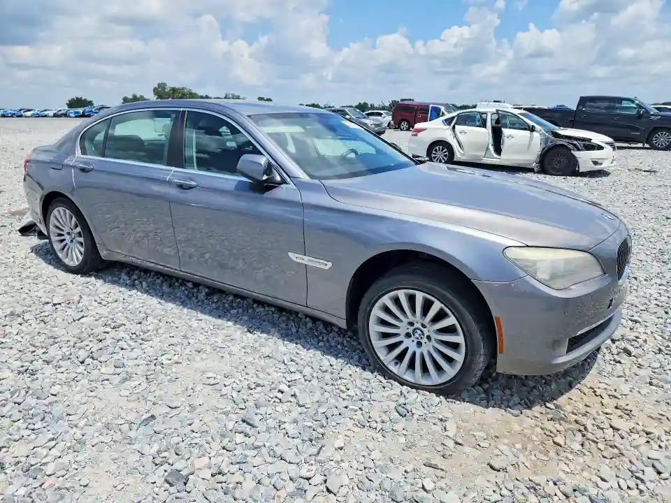 WBAKC8C55CC437756 2012 BMW 7 SERIES-3