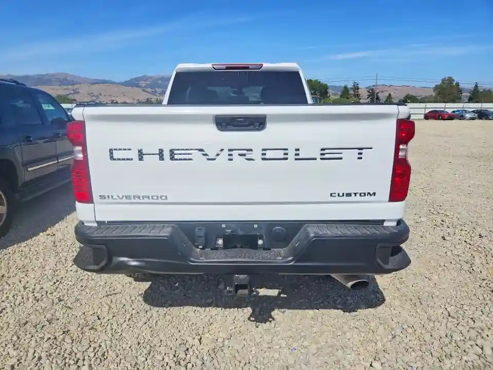 1GC4YME7XPF179789 2023 CHEVROLET ALL MODELS-5
