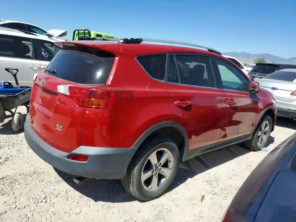 2T3RFREV3FW239576 2015 TOYOTA RAV4-2