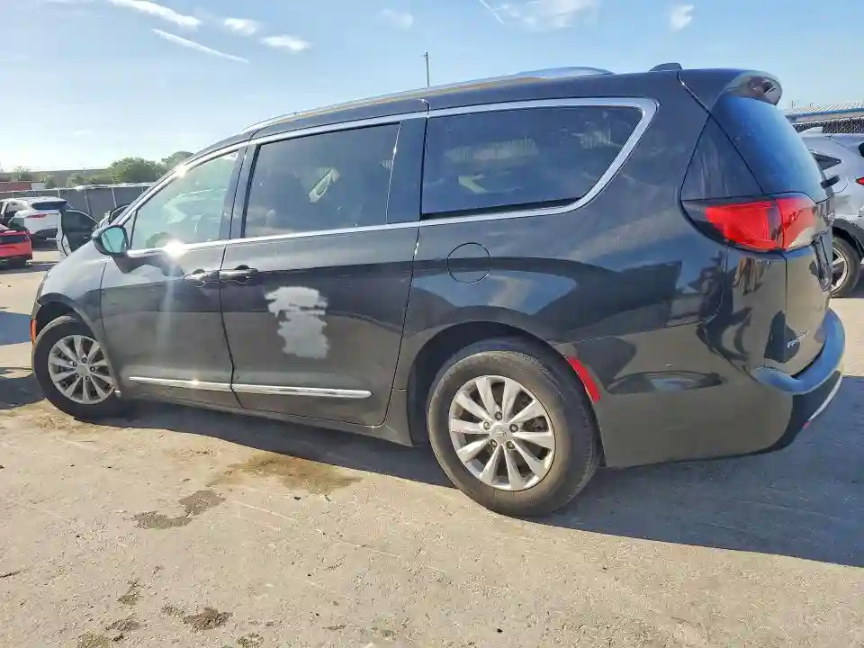 2C4RC1BG7KR731614 2019 CHRYSLER PACIFICA-1