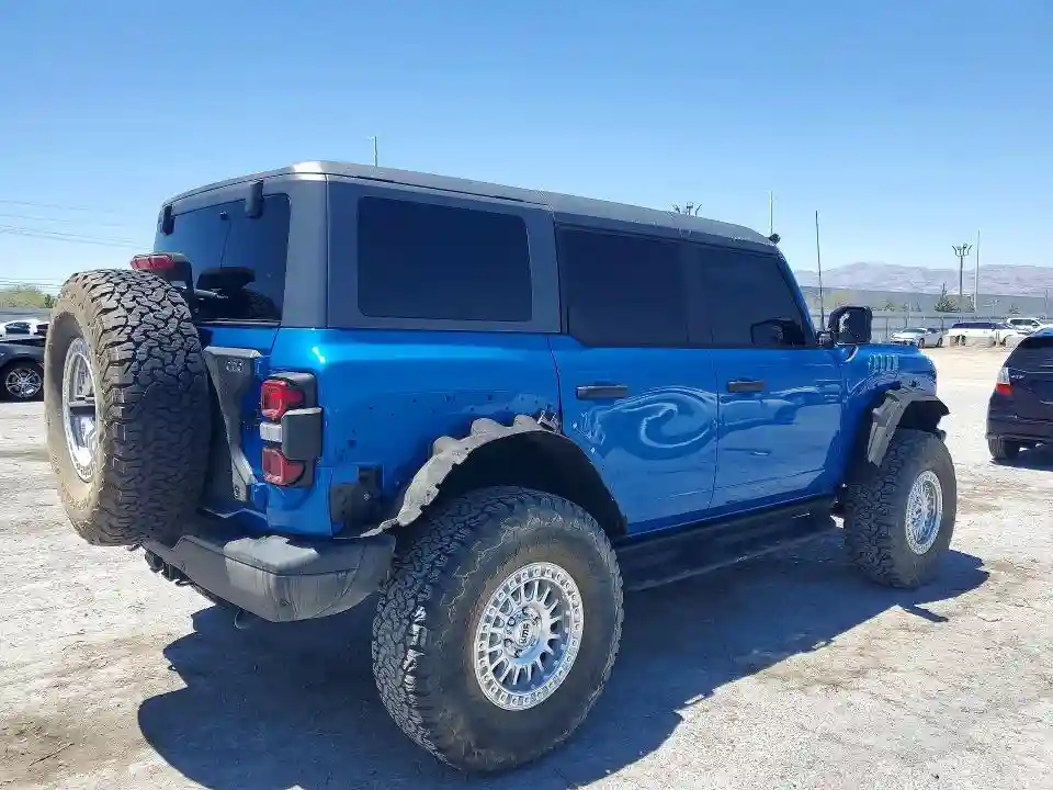 1FMEE0RR8RLA62553 2024 FORD BRONCO-2