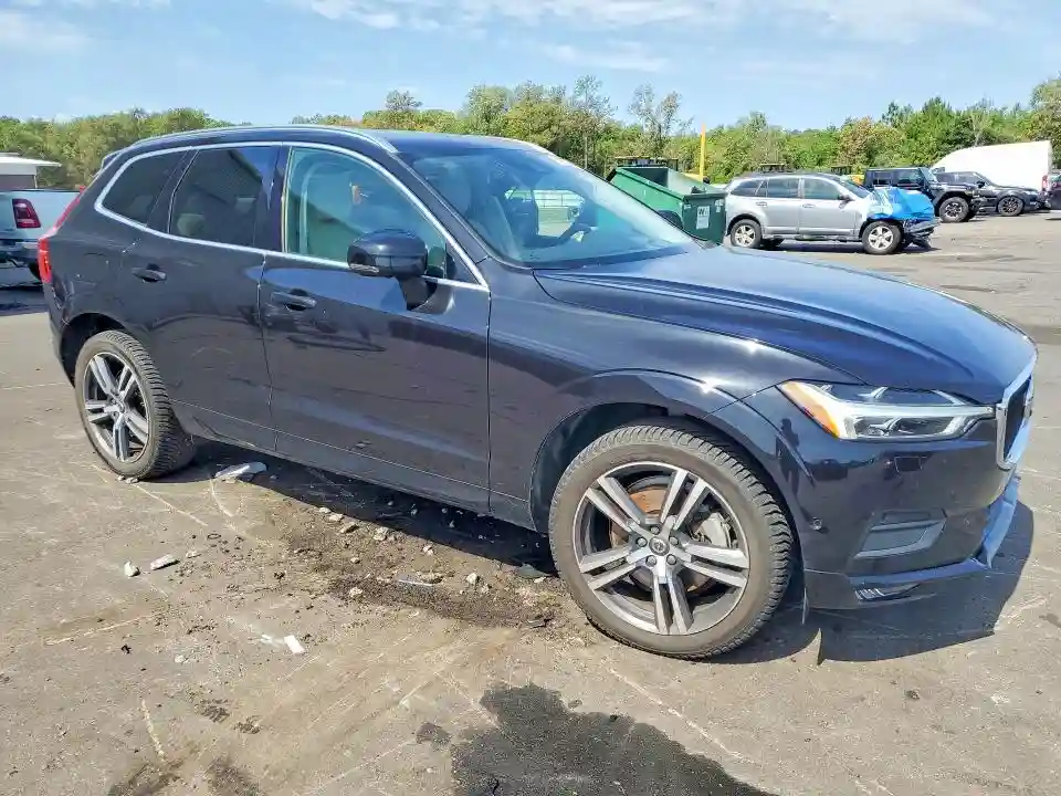 YV4A22RK1J1027568 2018 VOLVO XC60-3