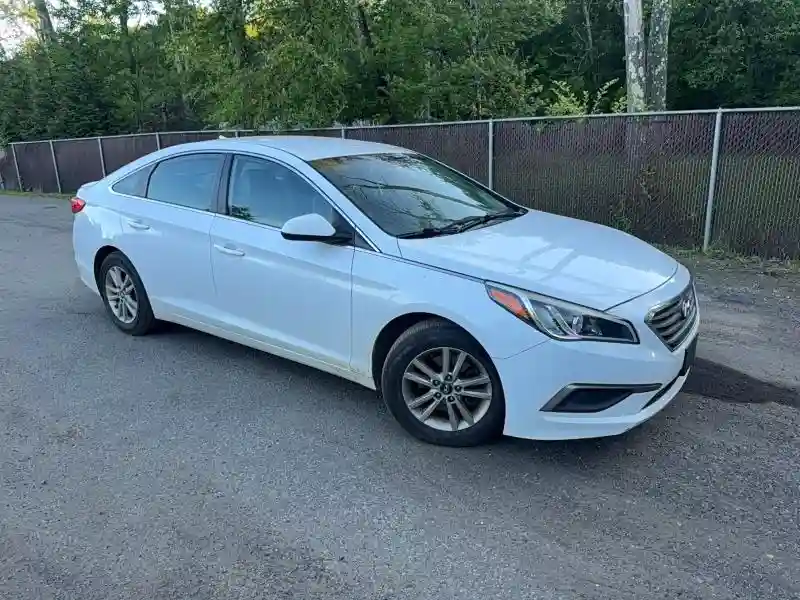 5NPE24AF9GH385775 2016 HYUNDAI SONATA-0