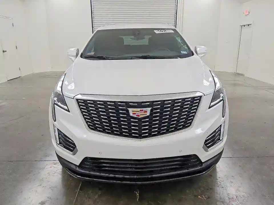 1GYKNAR48RZ740100 2024 CADILLAC XT5-4