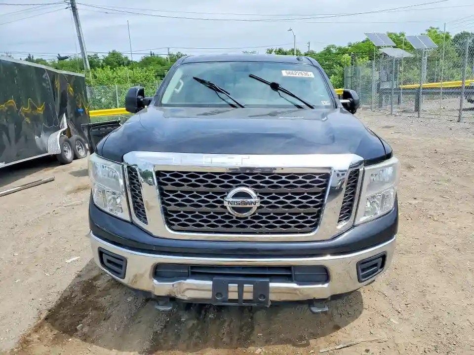 1N6BA1F31HN552549 2017 NISSAN TITAN-4