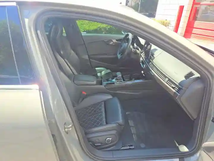 WAUB4AF42LA064663 2020 AUDI S4/RS4-4