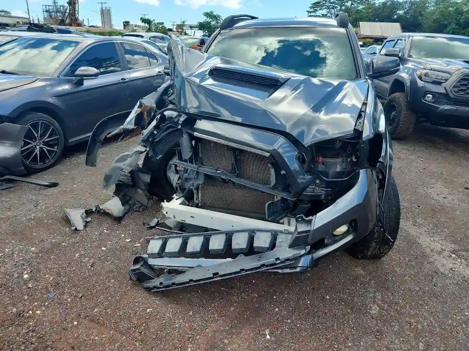3TMAZ5CNXHM028265 2017 TOYOTA TACOMA-4