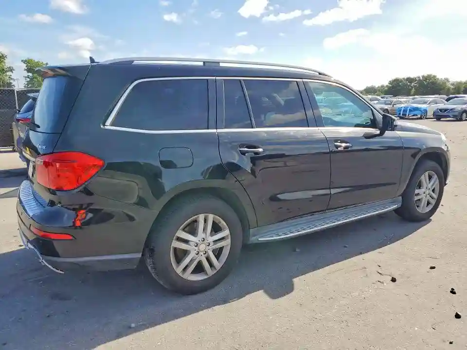 4JGDF7CE1DA133300 2013 MERCEDES-BENZ GL-CLASS-2