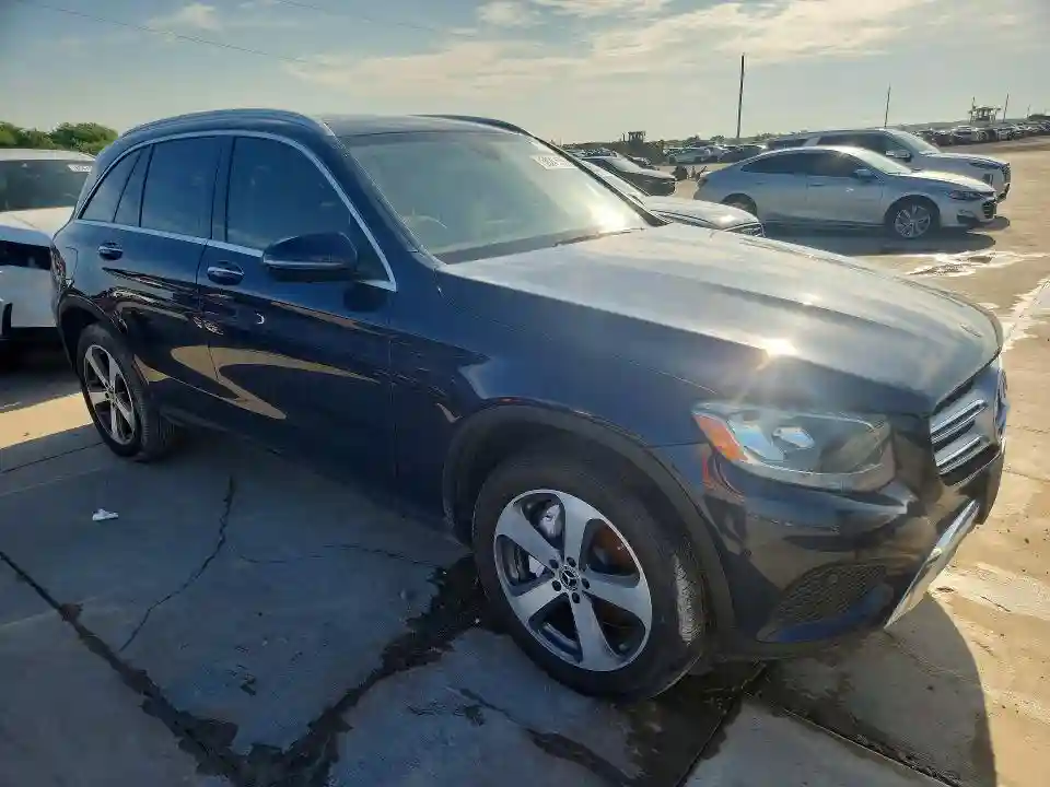 WDC0G4KB0KV121435 2019 MERCEDES-BENZ GLC-CLASS-3