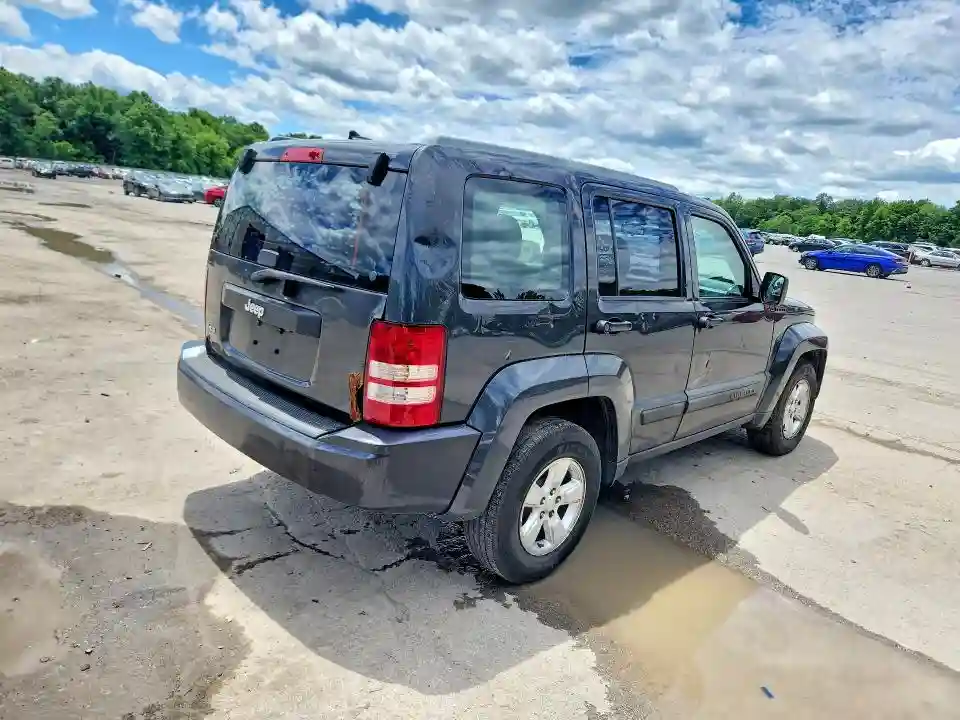 1J4PN2GK0BW509535 2011 JEEP LIBERTY-2