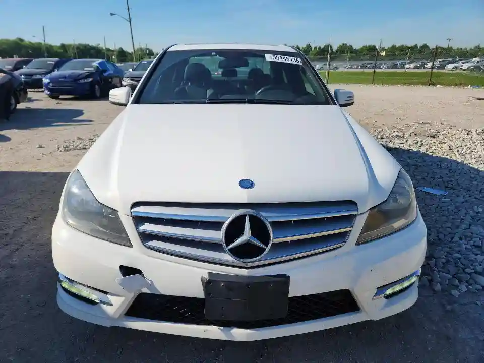 WDDGF8AB6DG118858 2013 MERCEDES-BENZ C-CLASS-4