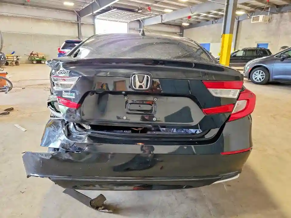 1HGCV1F10JA079932 2018 HONDA ACCORD-5