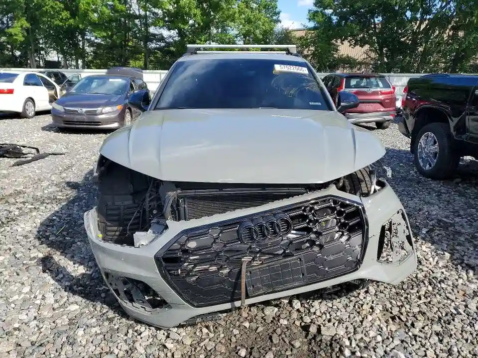 WA1B4AFY9M2020591 2021 AUDI SQ5-4