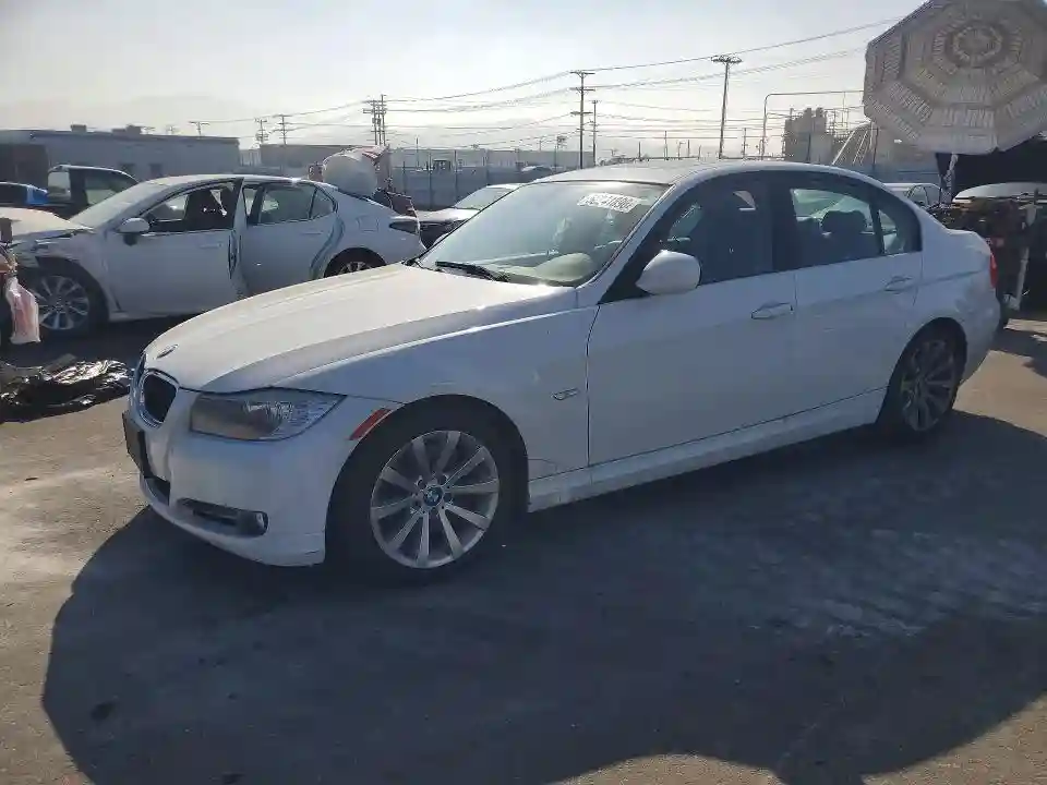 WBAPH5G54BNM80620 2011 BMW 3 SERIES-0