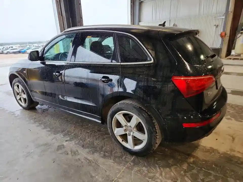 WA1DKAFP0BA076931 2011 AUDI Q5-1