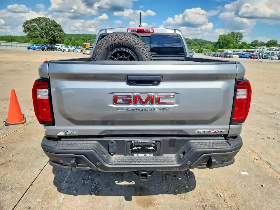 1GTP6EEK7R1205259 2024 GMC CANYON-5