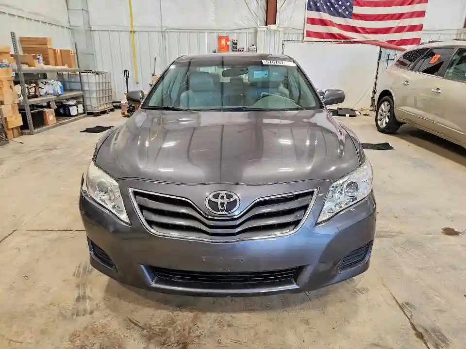 4T4BF3EK2BR126747 2011 TOYOTA CAMRY-4