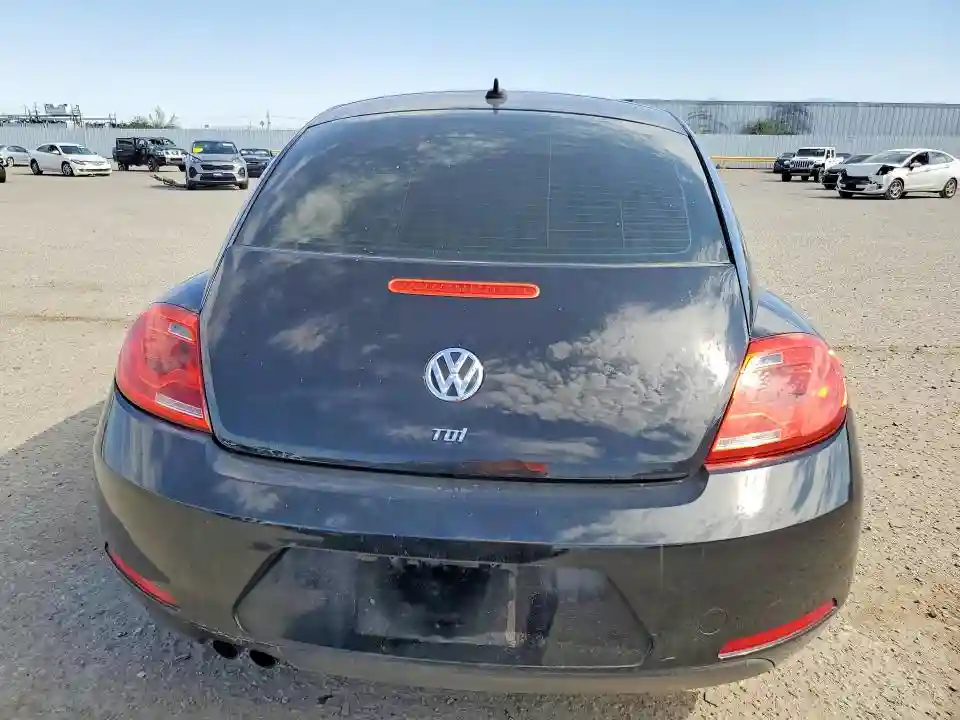 3VWJL7AT5DM625927 2013 VOLKSWAGEN BEETLE-5