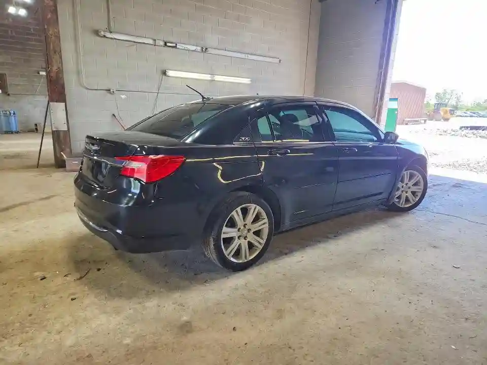 1C3CCBBB5DN732071 2013 CHRYSLER 200-2