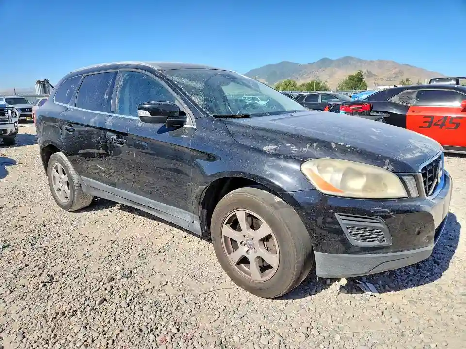 YV4952DL7B2163970 2011 VOLVO XC60-3