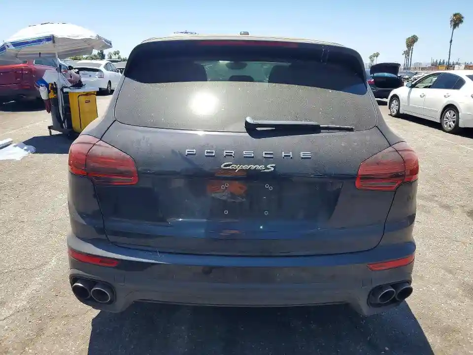 WP1AE2A2XGLA64426 2016 PORSCHE CAYENNE-5