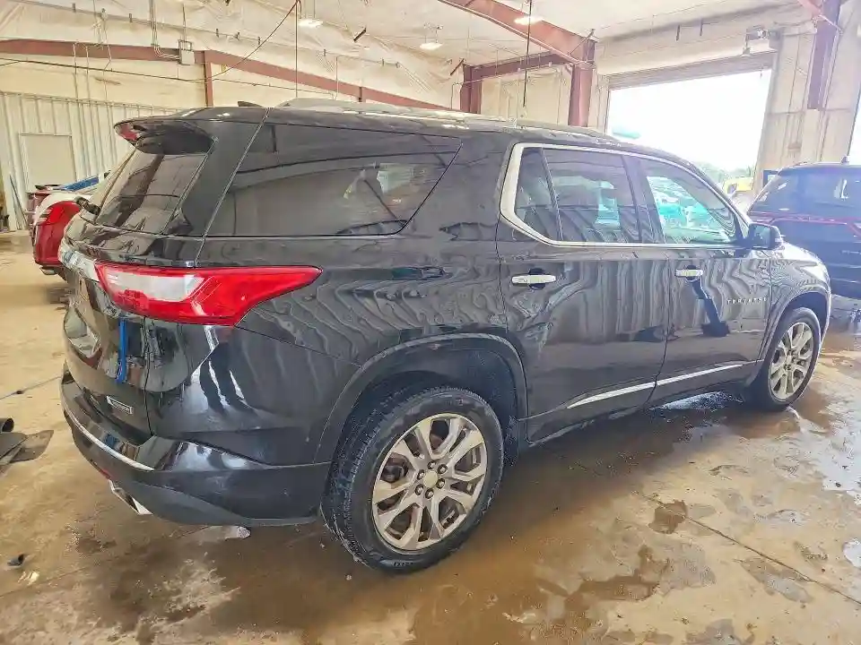 1GNEVJKW5JJ239433 2018 CHEVROLET TRAVERSE-2
