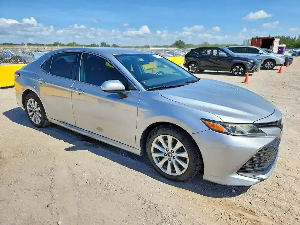 4T1B11HK0KU284979 2019 TOYOTA CAMRY-3