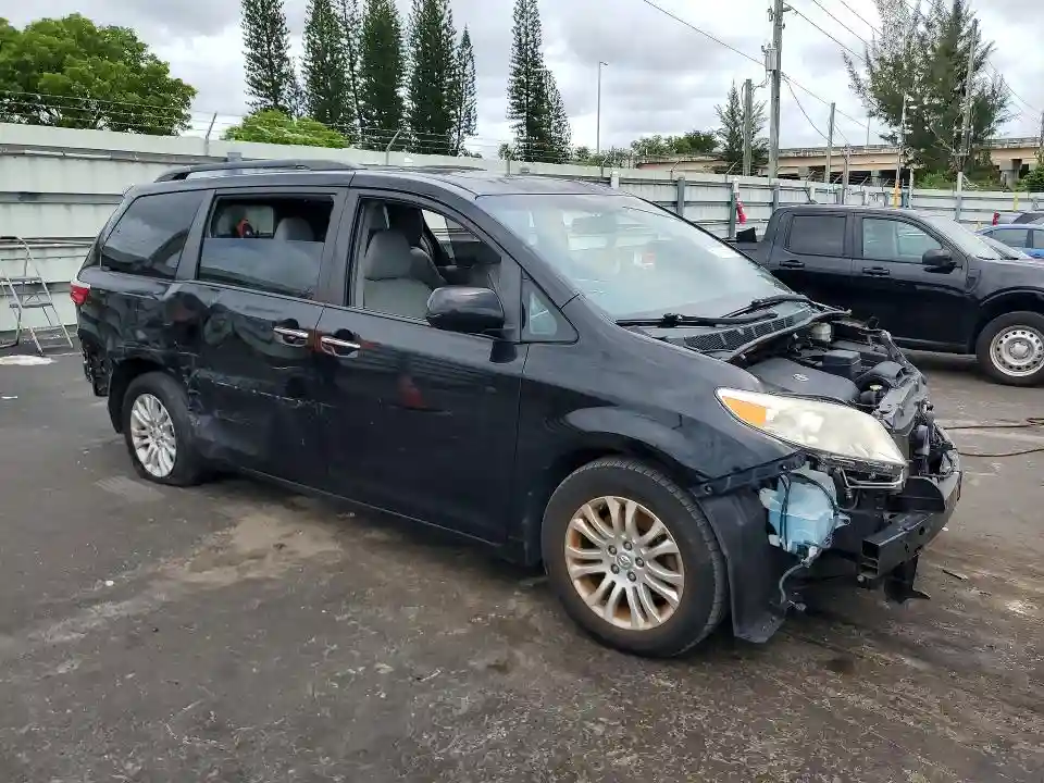 5TDYK3DC5FS689915 2015 TOYOTA SIENNA-3