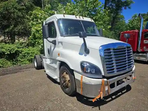 1FUBGDBG1GLHJ8358 2016 FREIGHTLINER ALL OTHER-5