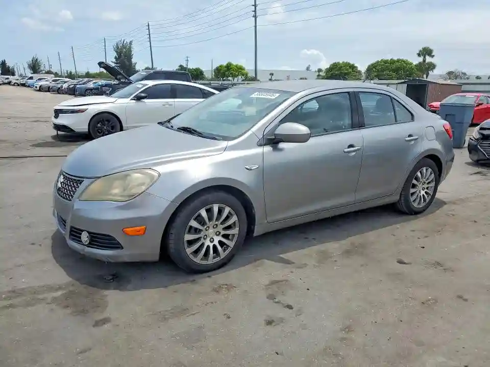 JS2RE9A38D6100314 2013 SUZUKI KIZASHI-0