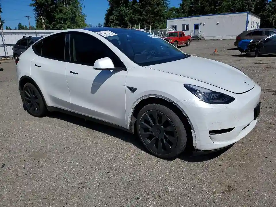 7SAYGDEE3PA110420 2023 TESLA MODEL Y-3