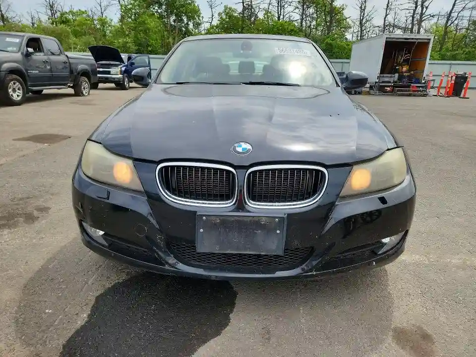 WBAPK5G56BNN24943 2011 BMW 3 SERIES-4