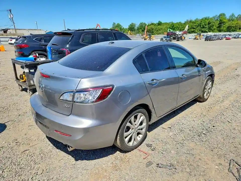 JM1BL1W61B1477051 2011 MAZDA MAZDA3-2