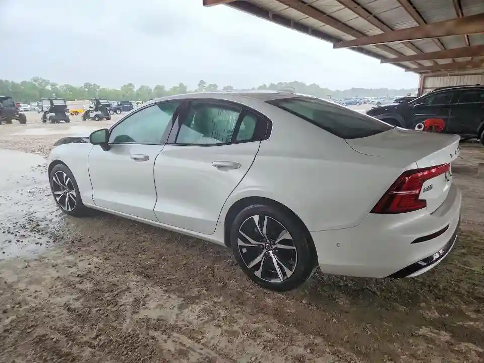 7JRL12FL3RG281322 2024 VOLVO S60 PLUS-1