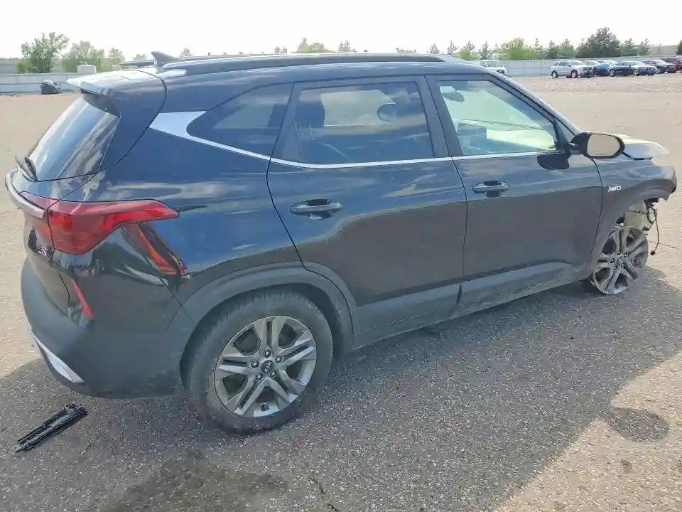 KNDEUCAA9M7097957 2021 KIA SELTOS-2