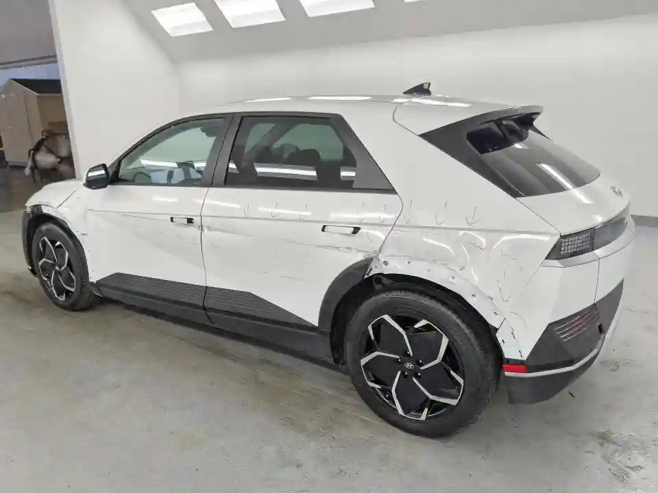 KM8KNDAF0PU230978 2023 HYUNDAI IONIQ-1