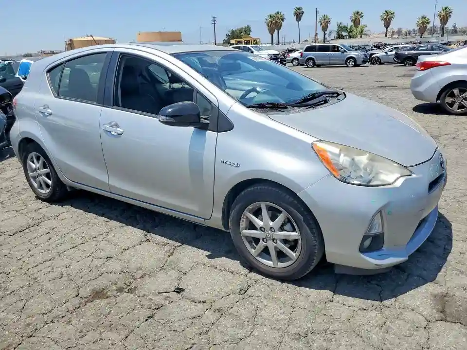 JTDKDTB3XC1014749 2012 TOYOTA PRIUS-3