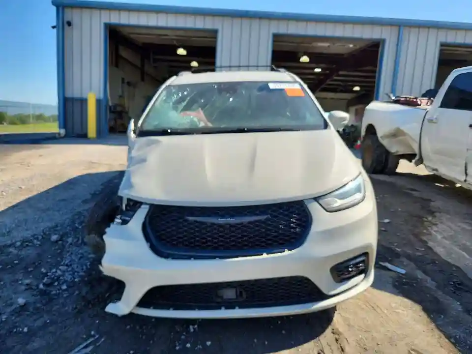2C4RC1FG3MR543931 2021 CHRYSLER PACIFICA-4